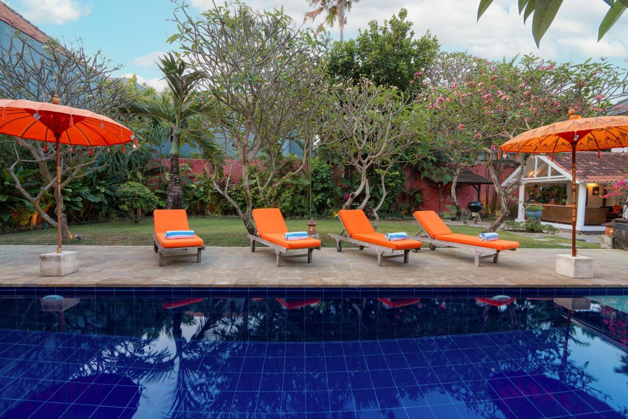 Seminyak Villa Kubuku Buitenkant foto
